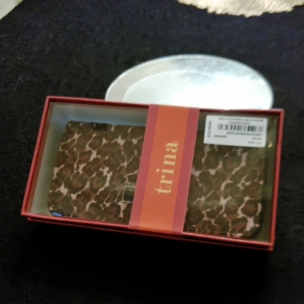 Trina Leopard Print Wallet in Brown and Pink - Picture 2 of 2